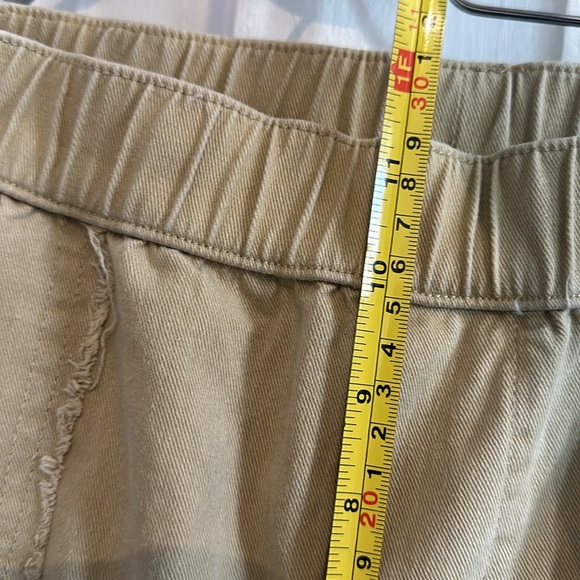 Pants - Picture 9 of 10